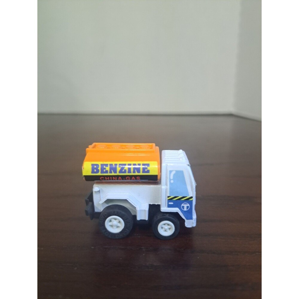 Vintage San Ren Hang Benzine Oil Tanker Pull Back Racer Plastic